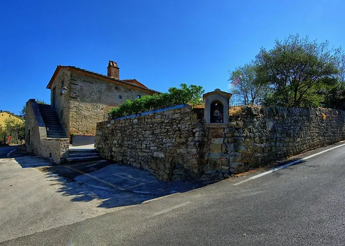 Semesterbostad Casa La Fonte By Posarellivillas Cortona